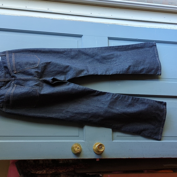 DKNY Soho Jeans - Picture 6 of 9